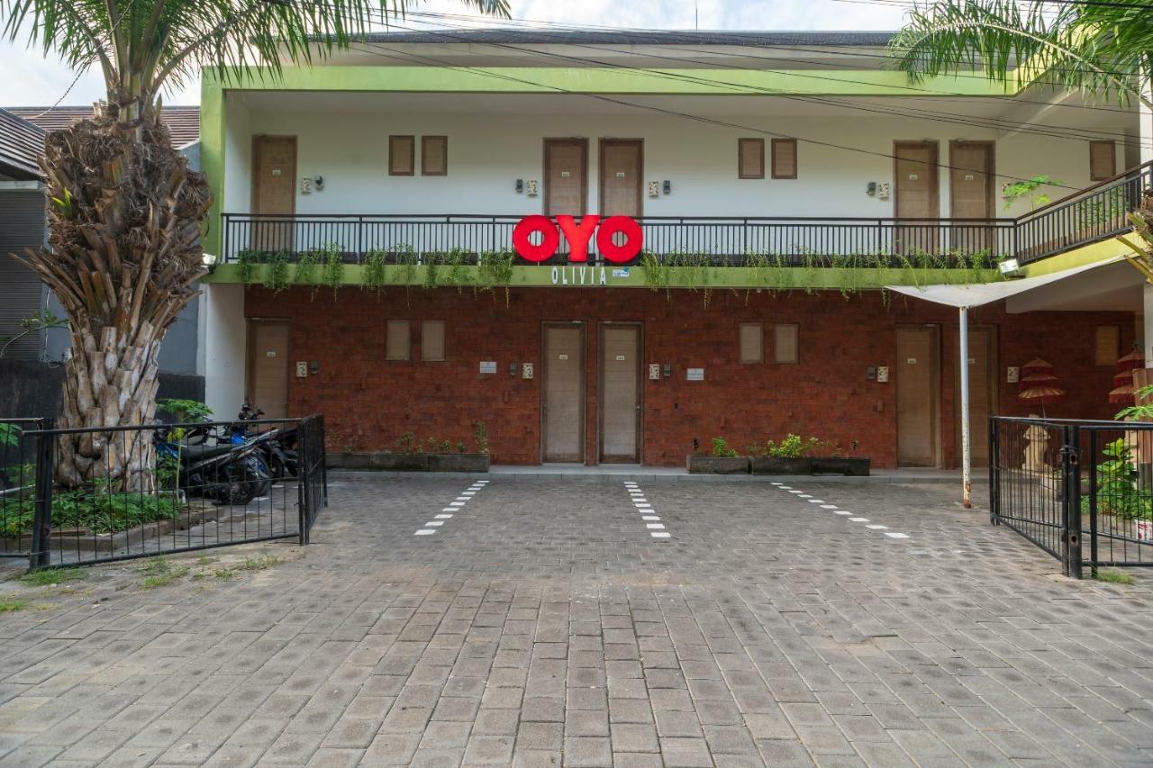 Oyo 697 Olivia Inn Denpasar Legian Exteriör bild