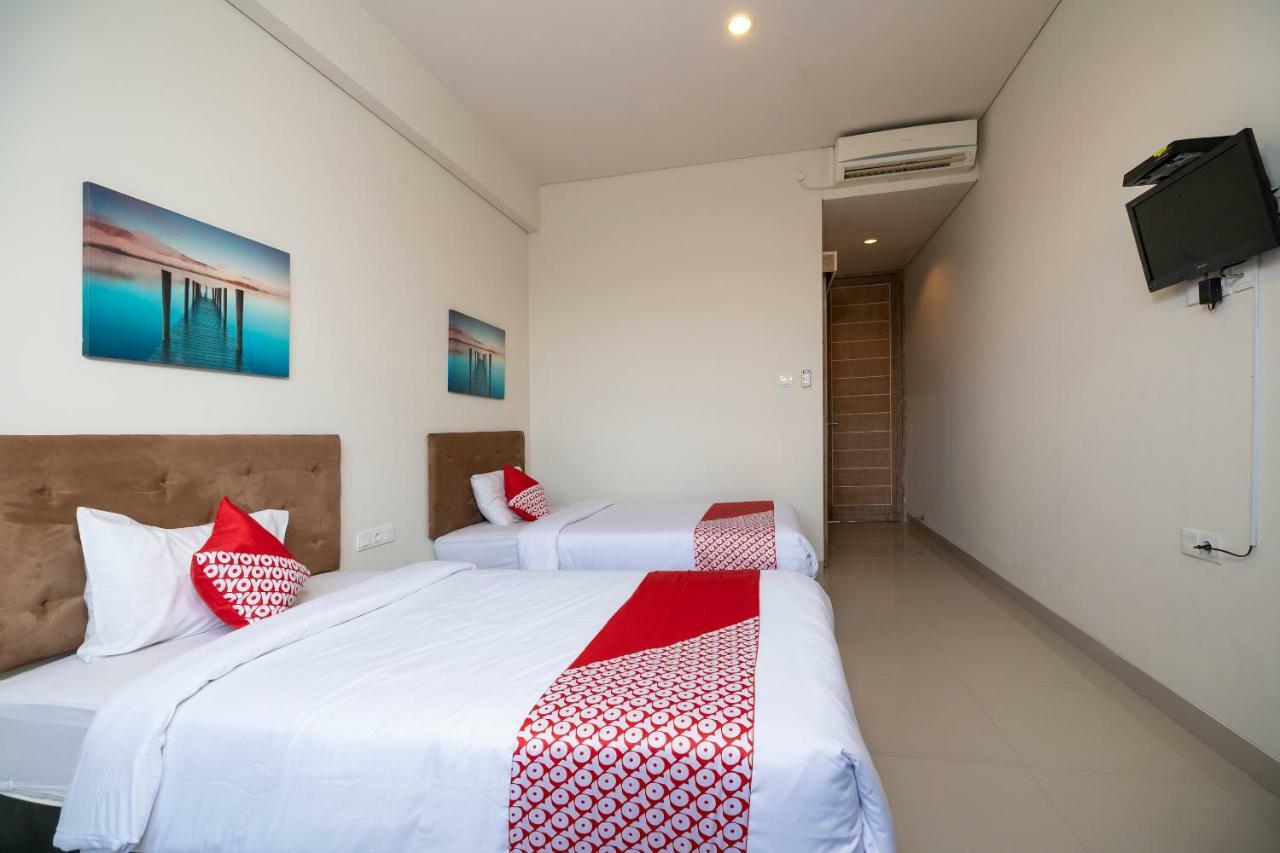 Oyo 697 Olivia Inn Denpasar Legian Exteriör bild
