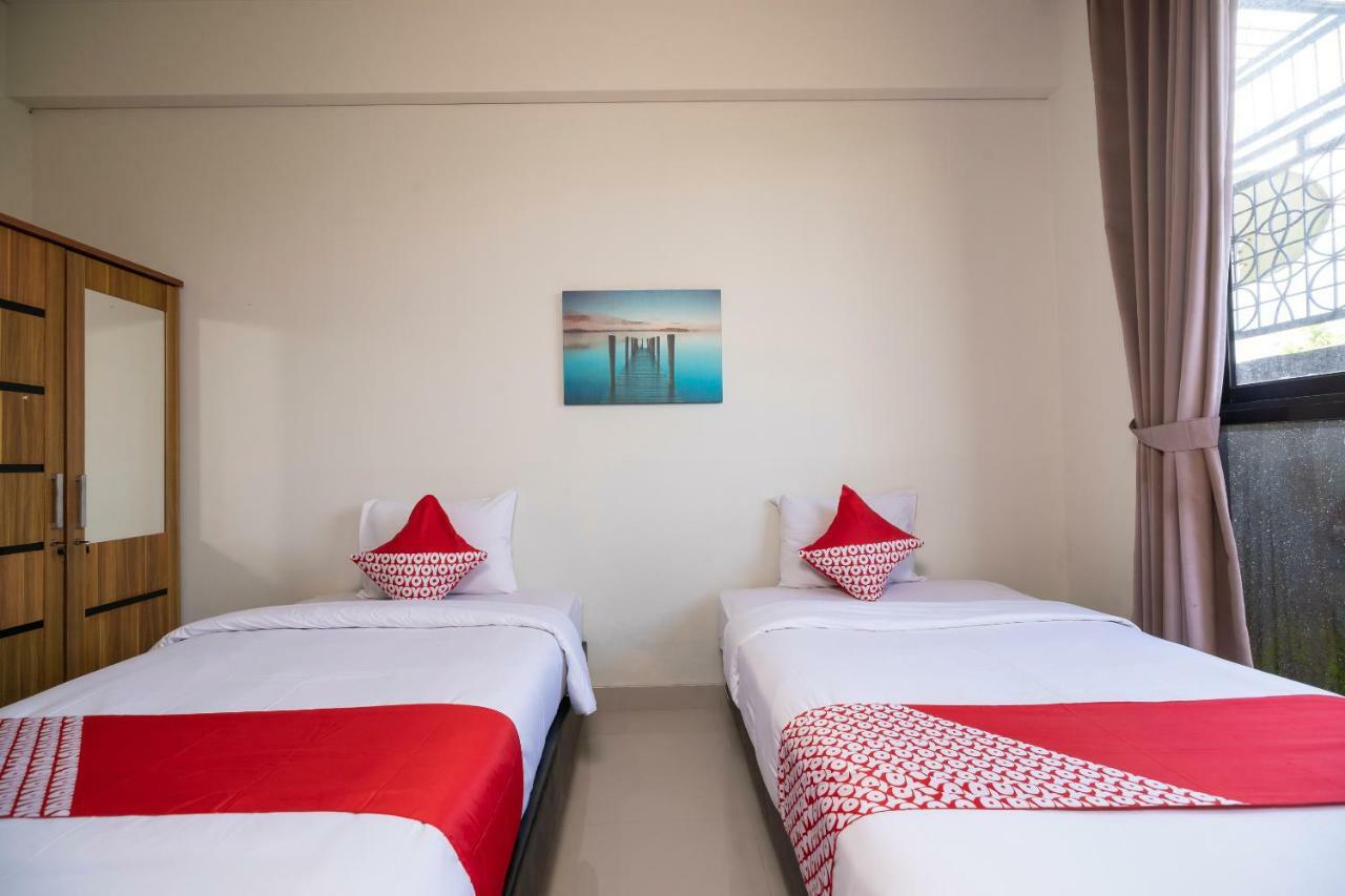 Oyo 697 Olivia Inn Denpasar Legian Exteriör bild
