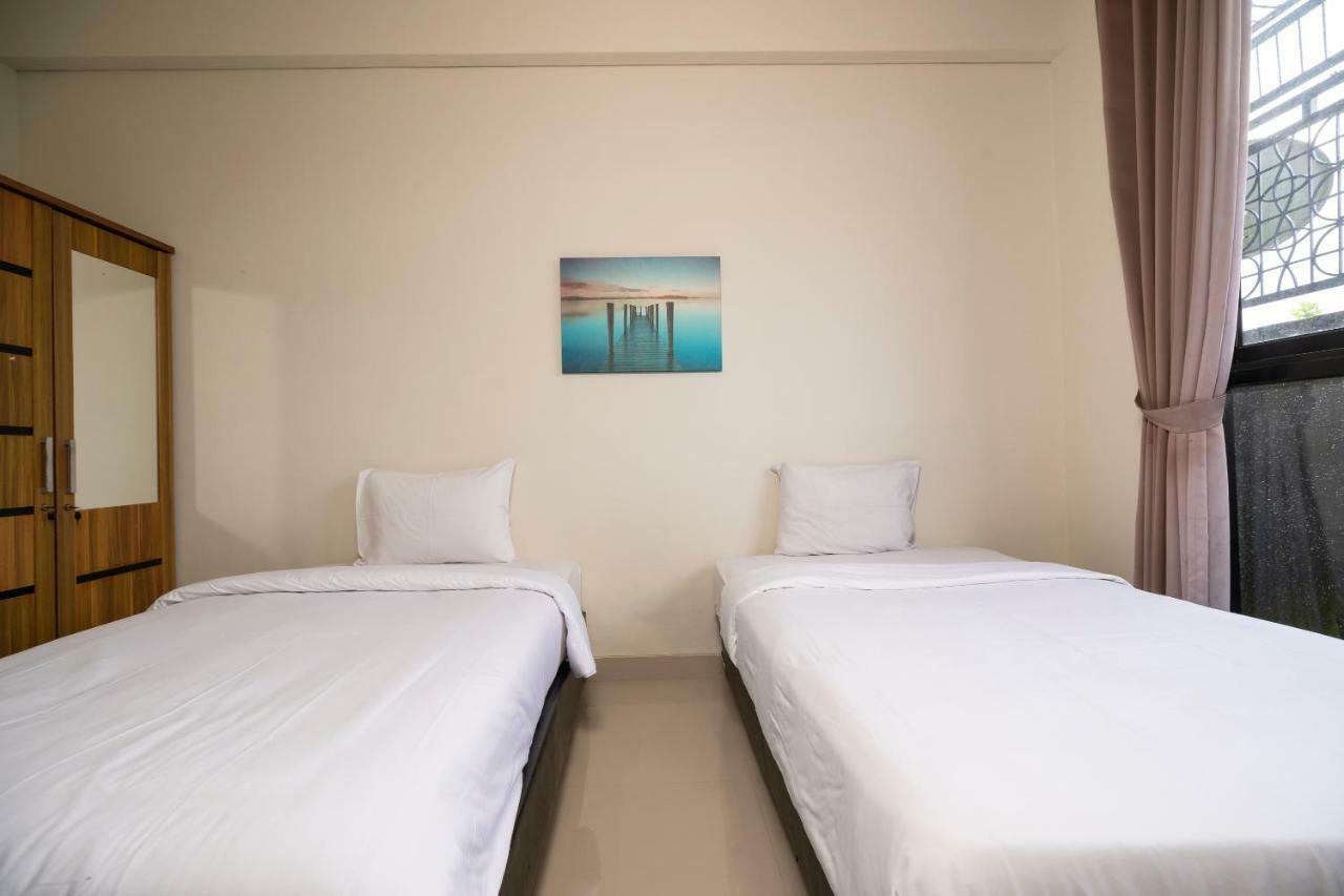 Oyo 697 Olivia Inn Denpasar Legian Exteriör bild