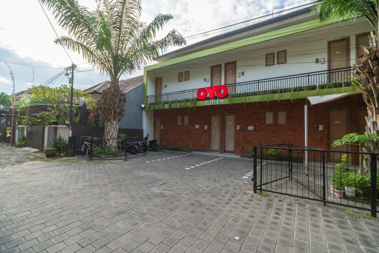 Oyo 697 Olivia Inn Denpasar Legian Exteriör bild