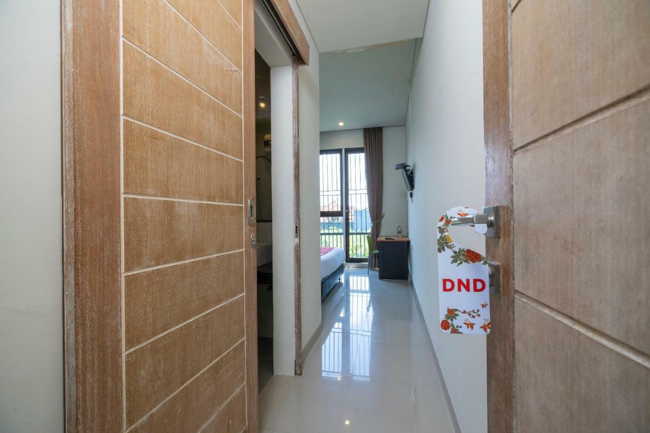 Oyo 697 Olivia Inn Denpasar Legian Exteriör bild