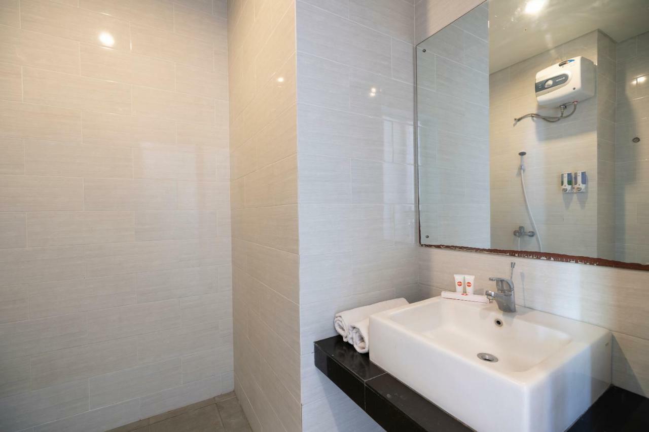 Oyo 697 Olivia Inn Denpasar Legian Exteriör bild